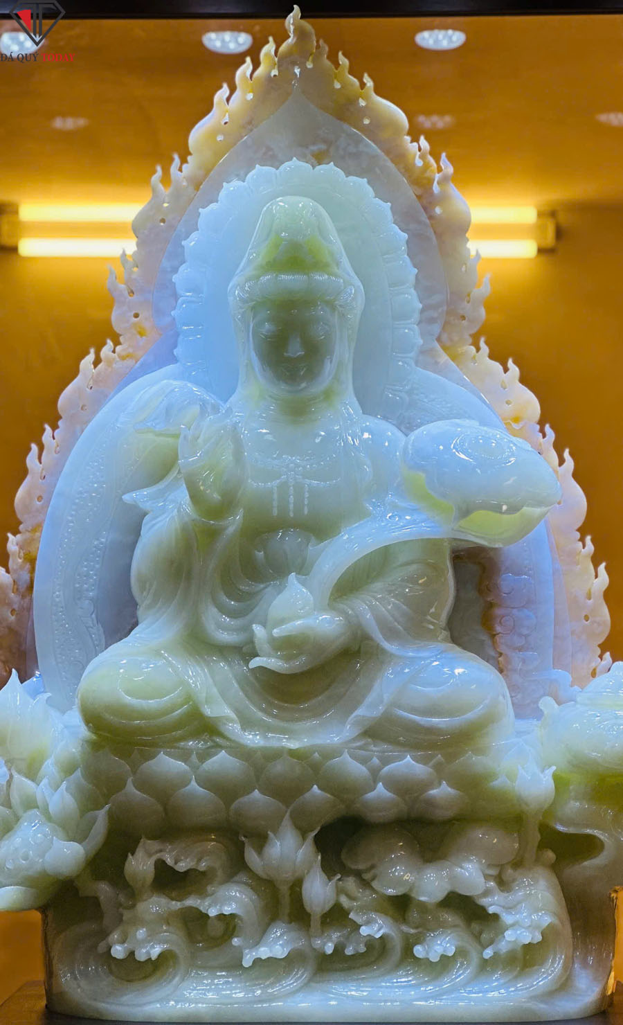 Tượng phật ngọc quan âm bằng ngọc onyx