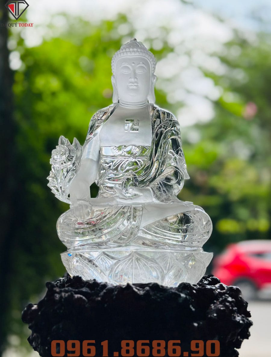 Tượng phật dược sư bằng đá thạch anh trắng