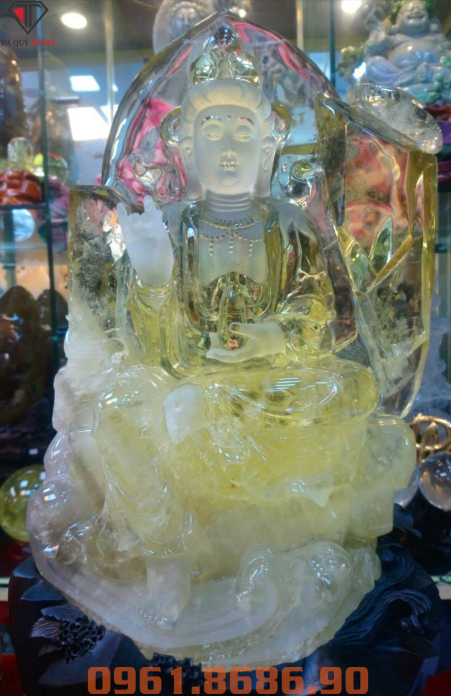 Tượng phật quan âm bằng đá thạch anh vàng