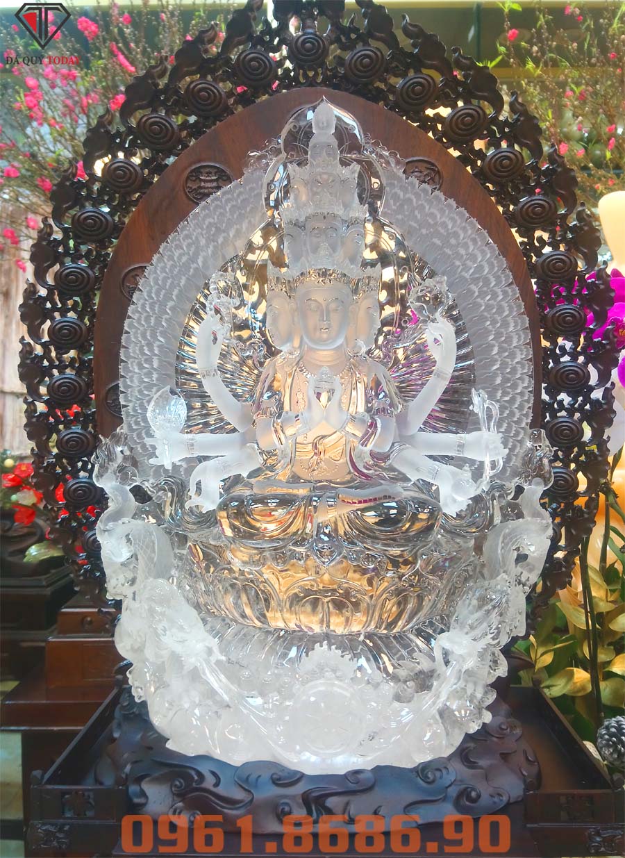 Tượng phật quan âm nghìn mắt nghìn tay bằng đá thạch anh trắng